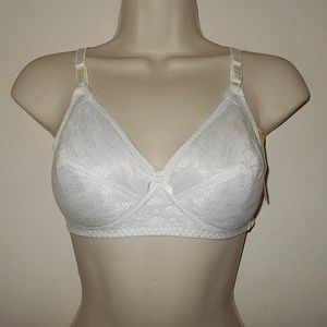 Vintage Basic Editions bra 34A